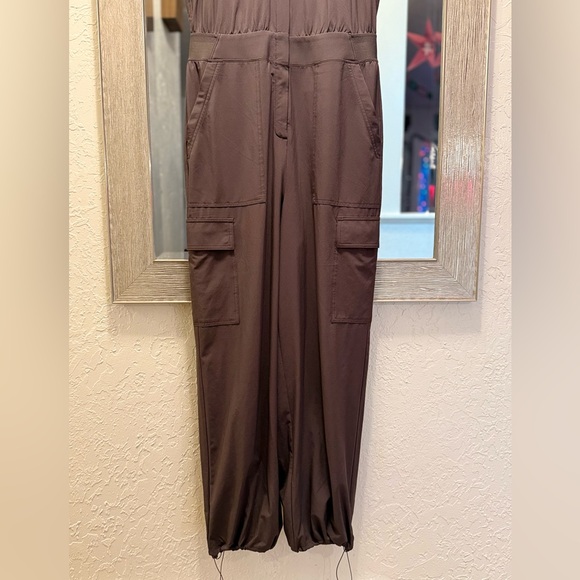 Athleta Brooklyn Sleeveless ZipUp Utility Jumpsuit In Shale Women’s Size 8 Comfy - Picture 5 of 10